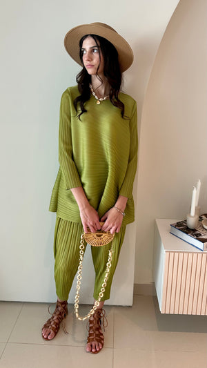 Green Pleated Set