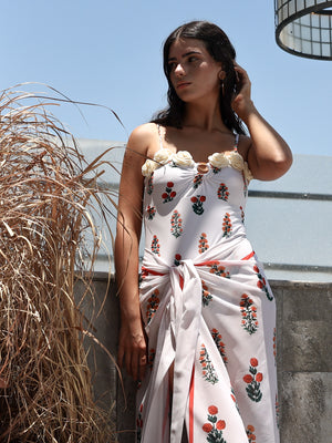 White Floral Beach Set